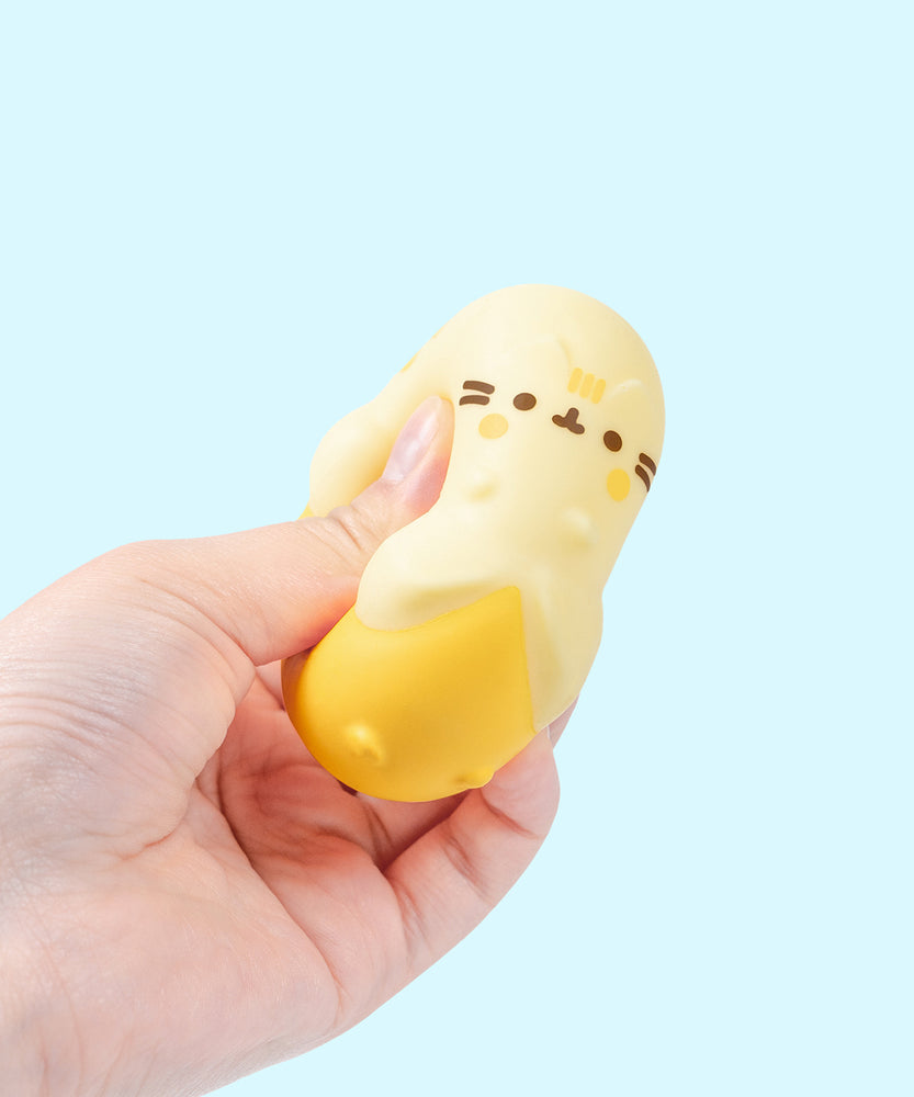 Model squishy the banana Fruits Surprise Squishy. The water-filled squishy has a soft and squeezable texture.