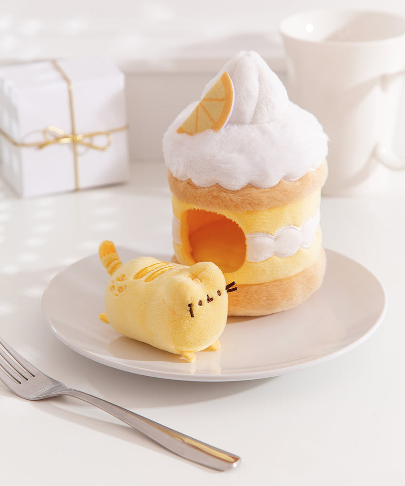 Pusheen Sweets Lemon Cake Plush 2-pc Environment